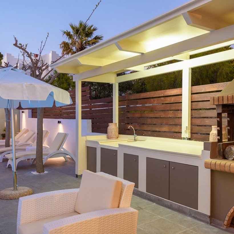 Barbecue and outdoor kitchen terrace at Spyros Apartments, Kalamaki